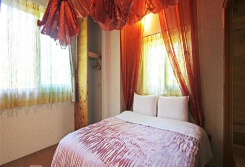 تختخواب و صبحانه Home Of The Fireflies