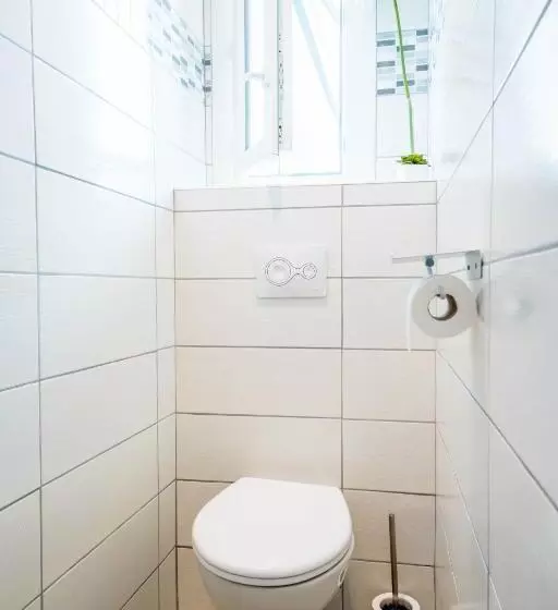 Aamiaismajoitus (B&B) La Maison Jaffran, Suite En Ville