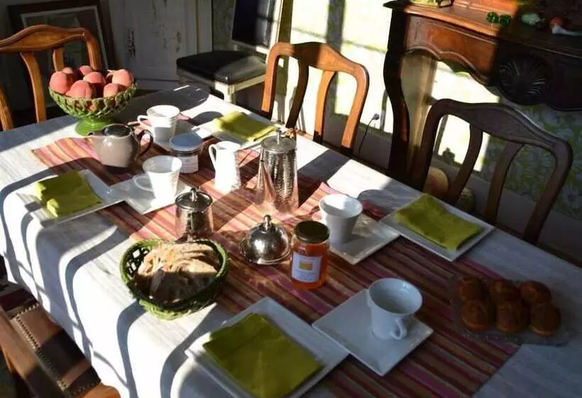 Aamiaismajoitus (B&B) La Maison Jaffran, Suite En Ville