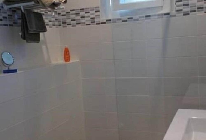 مبيت وإفطار La Maison Jaffran, Suite En Ville