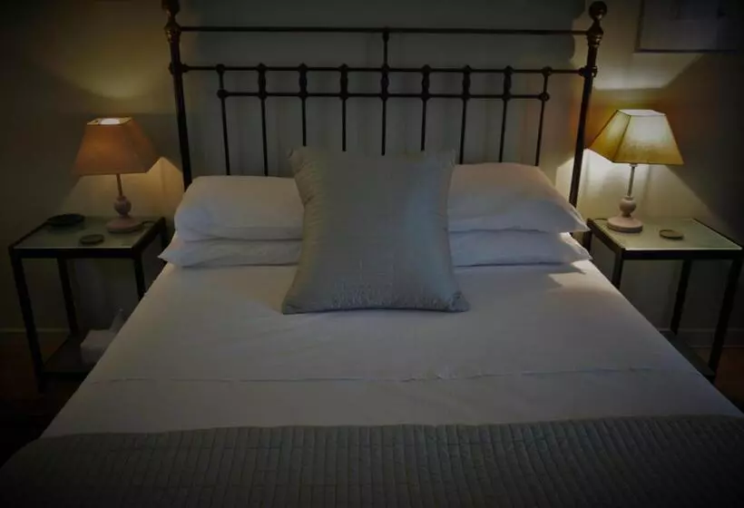 Aamiaismajoitus (B&B) Le Chat Sur Le Toit