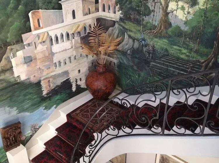 تختخواب و صبحانه La Résidence Des Indes