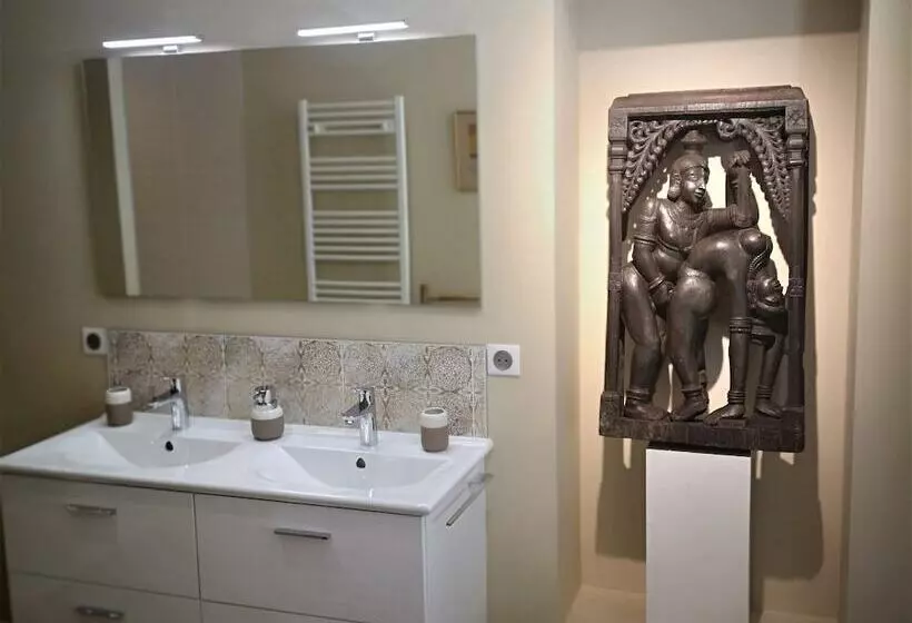 تختخواب و صبحانه La Résidence Des Indes