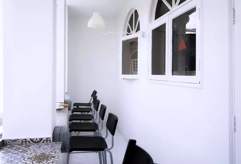 Bond Boutique Capsule Hotel At Bugis Hostel
