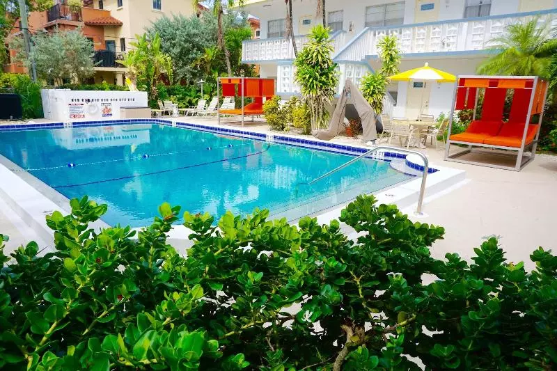 Club Lux Resort By The Beach