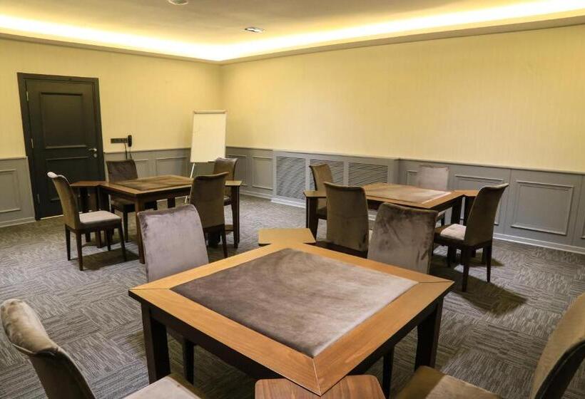 Aymi̇ra Hotel & Spa