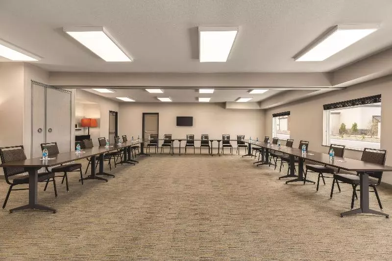 ホテル Country Inn & Suites By Radisson, Lubbock Southwest, Tx