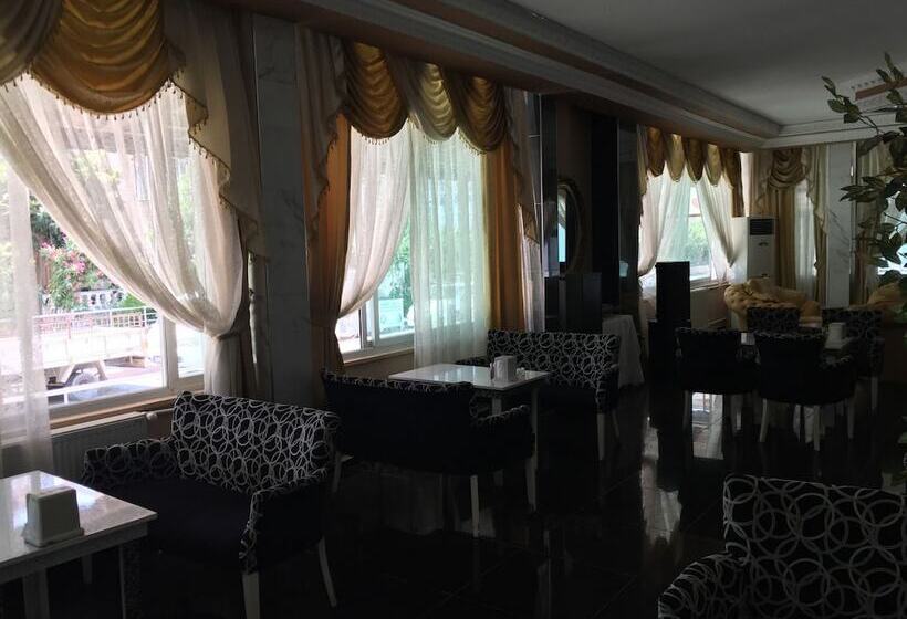 בית מלון כפרי Grand Calypso