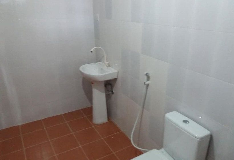 בית מלון כפרי Milele Lodge