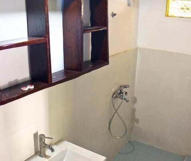 בית מלון כפרי Milele Lodge