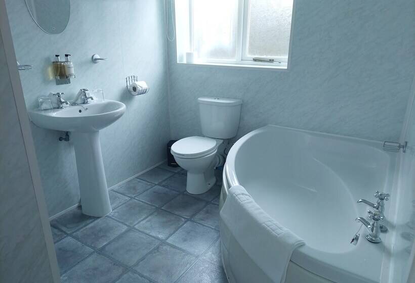 בית מלון כפרי The Inn On The Moor