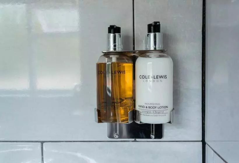 Hotelli The Inn On The Moor