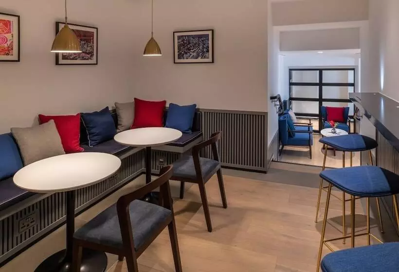 ホテル The Resident Covent Garden