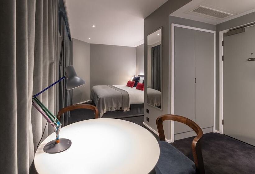 هتل The Resident Covent Garden