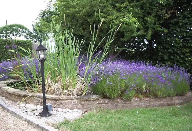 Majatalo Greenways Lodge Nr Stansted Airport