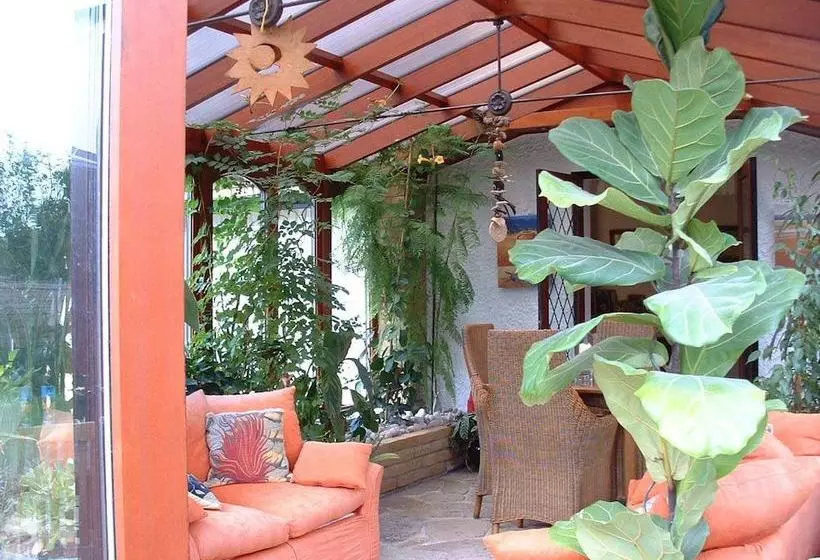 Majatalo Greenways Lodge Nr Stansted Airport