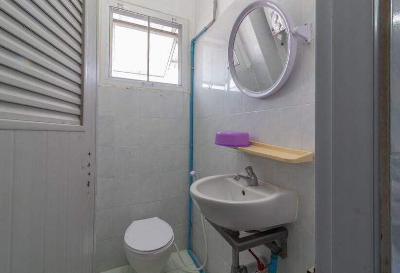 پانسیون New Central Guesthouse