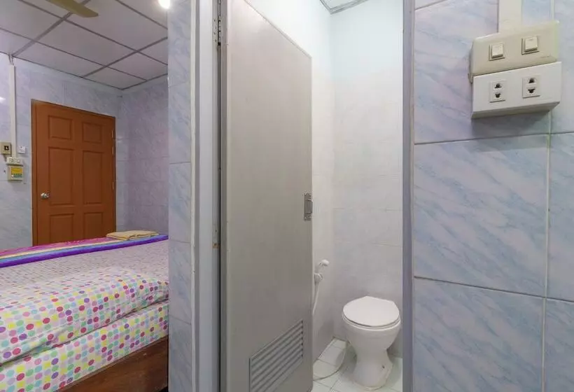 پانسیون New Central Guesthouse