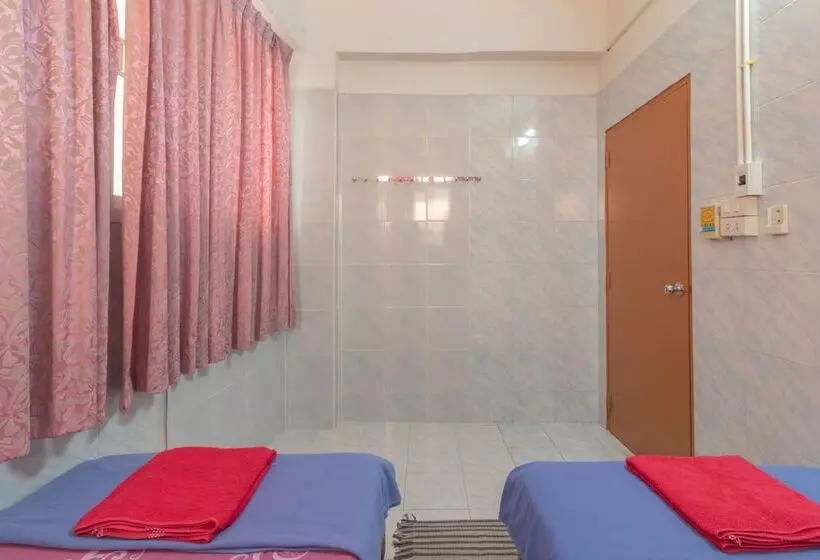 پانسیون New Central Guesthouse