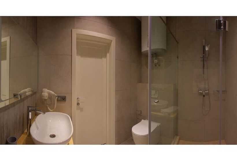 پانسیون Welcome Summer