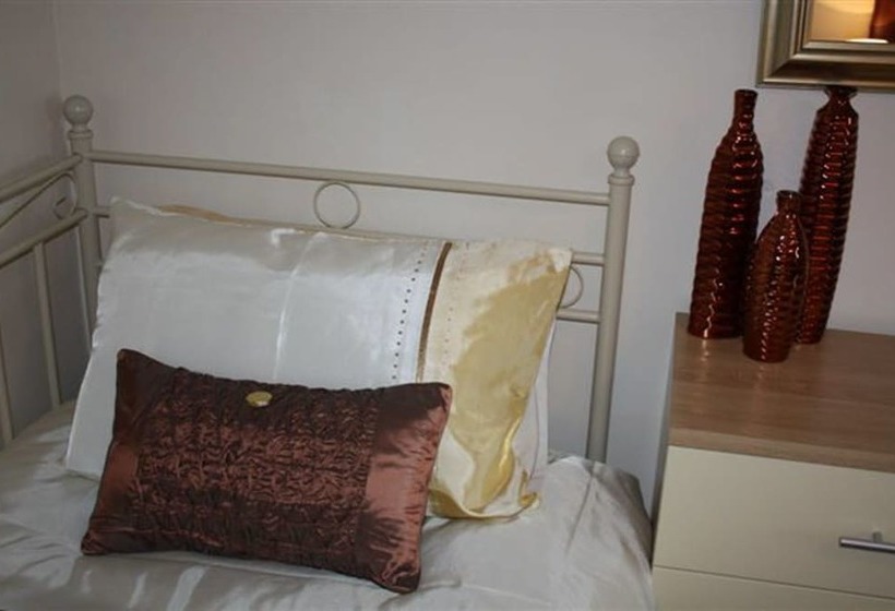 Robertsbridge Retreat Upper Apartment