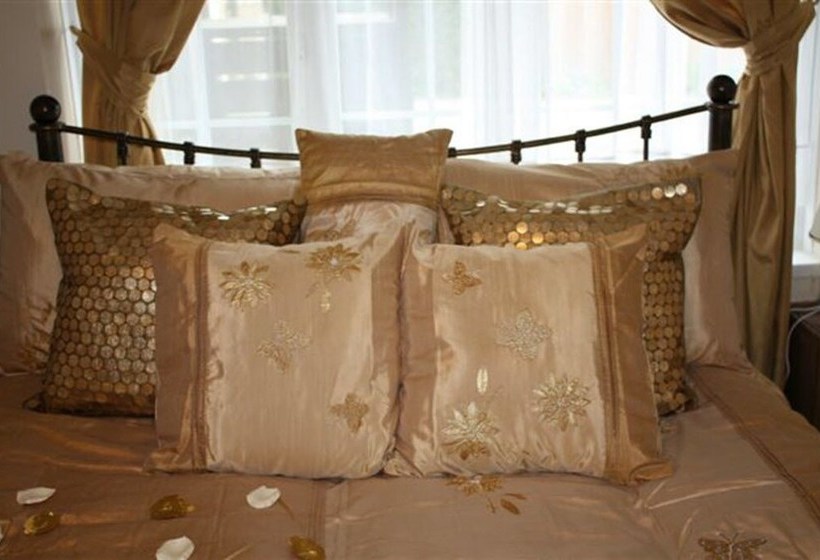 Robertsbridge Retreat Upper Apartment