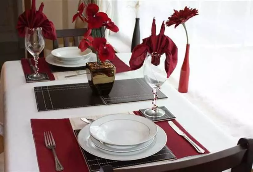 Robertsbridge Retreat Upper Apartment