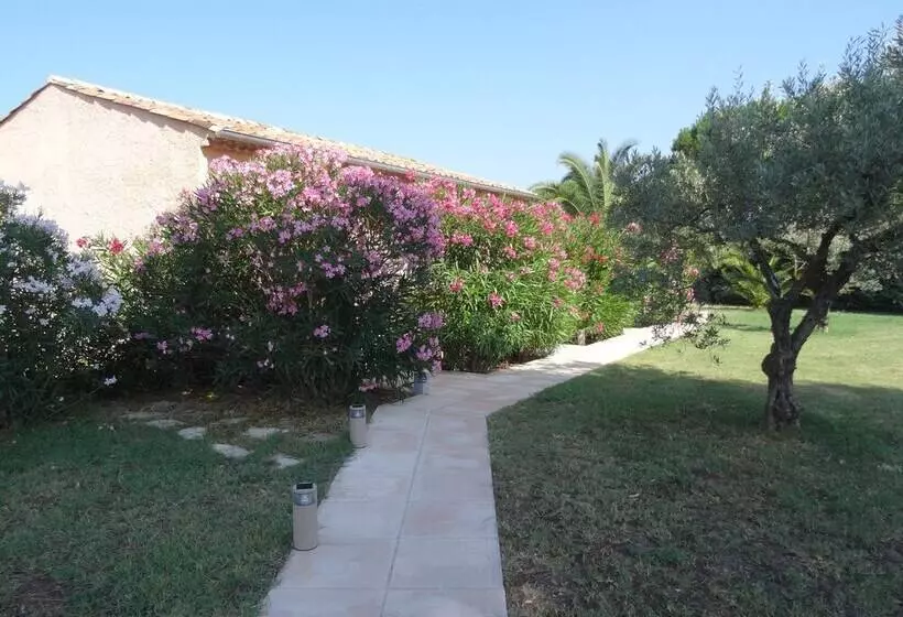 Aamiaismajoitus (B&B) Chambres D'hôtes Villa Alizé