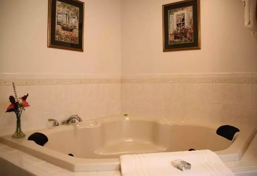 Aamiaismajoitus (B&B) Hickory Bridge Farm Restaurant