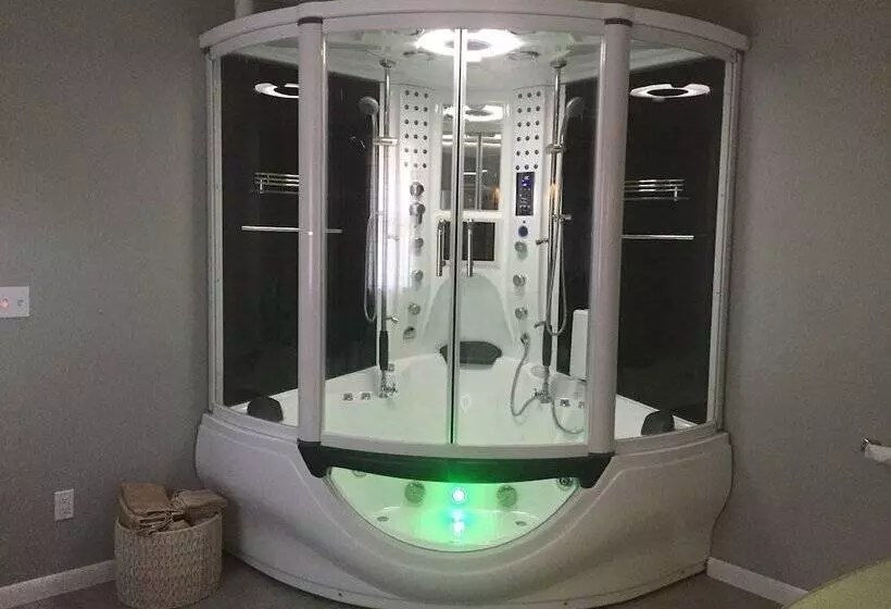 Bed and Breakfast Up Up And Away Lodging