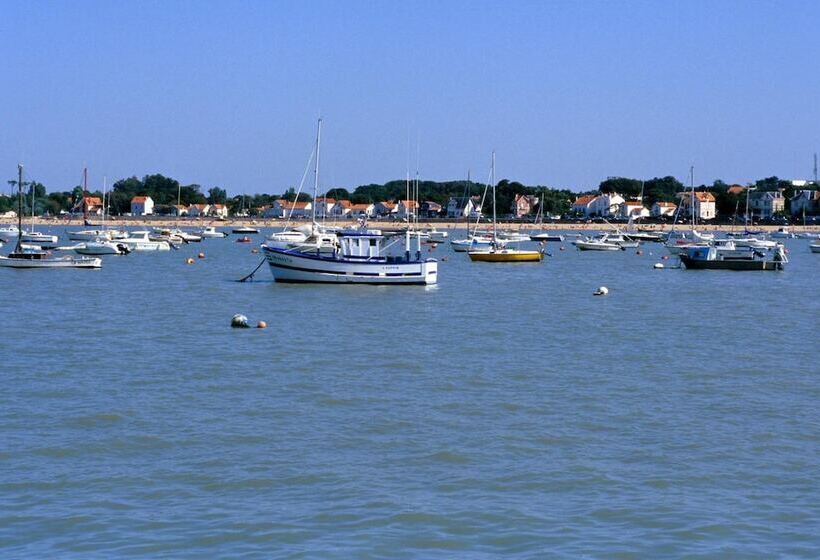 ホテル Azureva Fouras