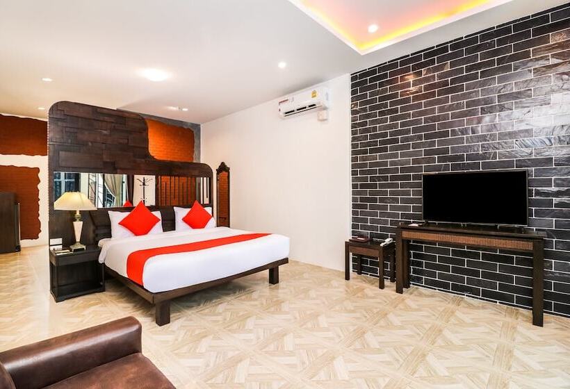 هتل Baan Noppadol Hua Hin Loft