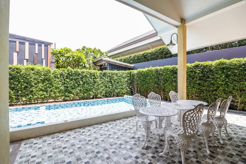 هتل Baan Noppadol Hua Hin Loft