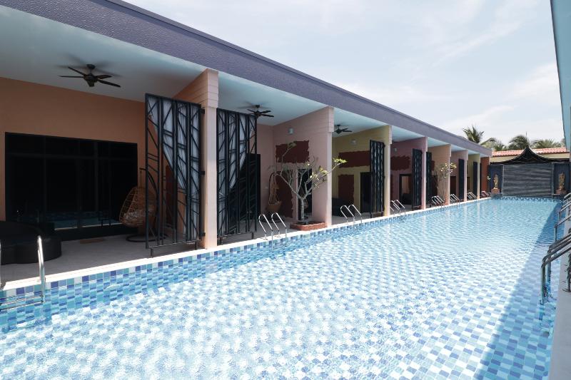 هتل Baan Noppadol Hua Hin Loft