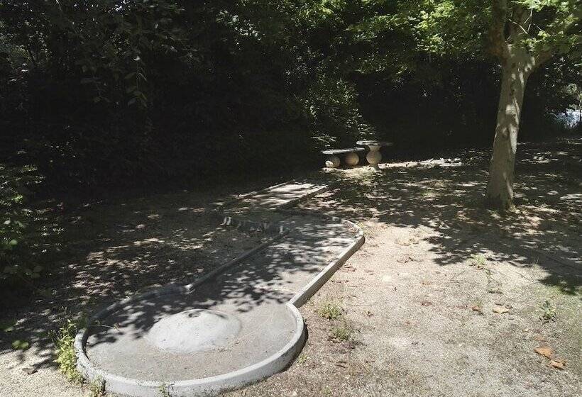 فندق Camping De Santenay