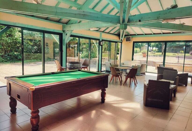 فندق Camping De Santenay