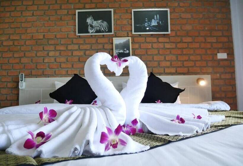 Отель Bests Village & Villa