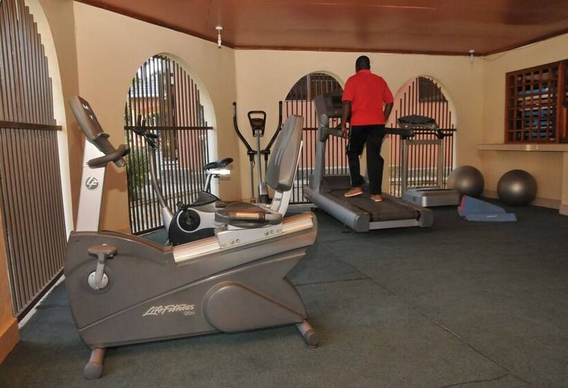 酒店 Kontiki Hoima