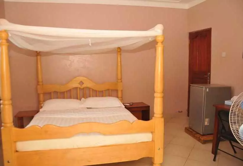 هتل Kontiki Hoima