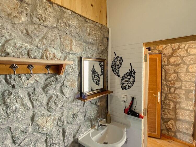 酒店 Shambala Lodge