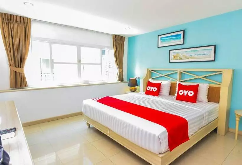 Hotel The Answer Beachfront Cha Am