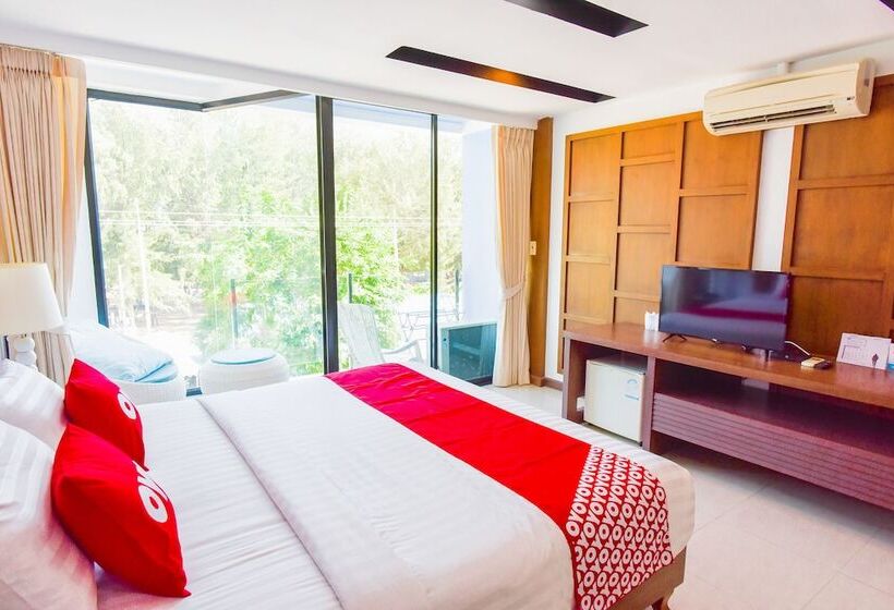 Hotel The Answer Beachfront Cha Am