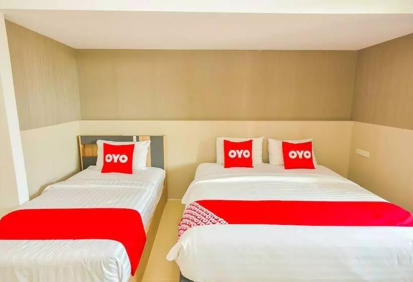 Hotel The Answer Beachfront Cha Am