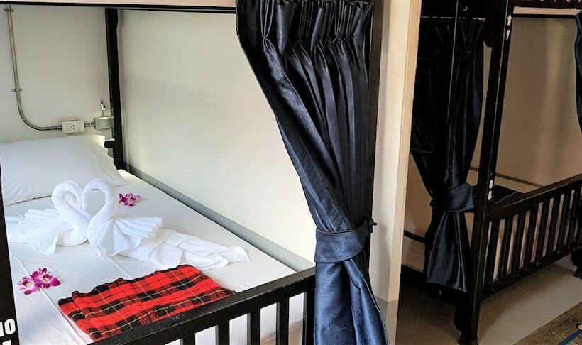 Koh Tao Central Hostel