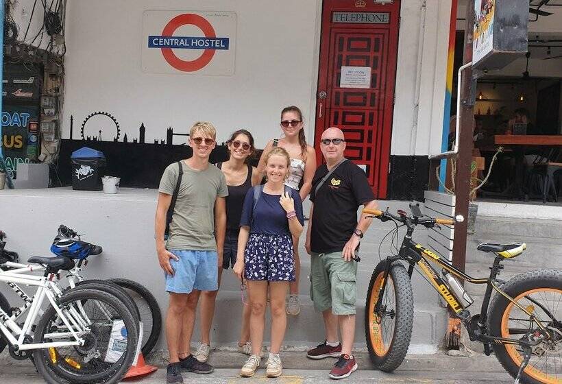 Koh Tao Central Hostel