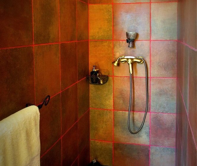 La Tour Mord Lion B&b