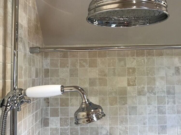 פנסיון Chateau Valcreuse