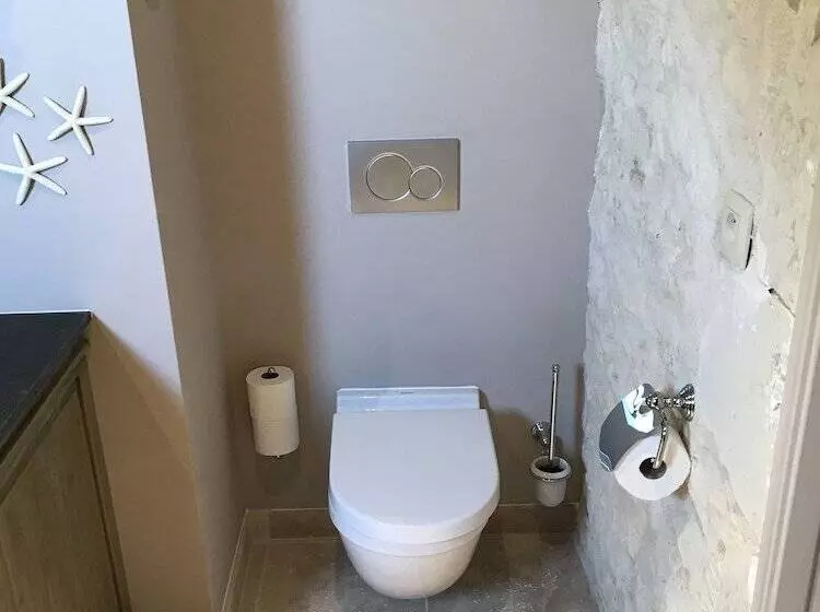 ペンション Chateau Valcreuse