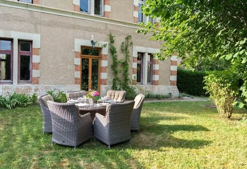 ペンション Chateau Valcreuse