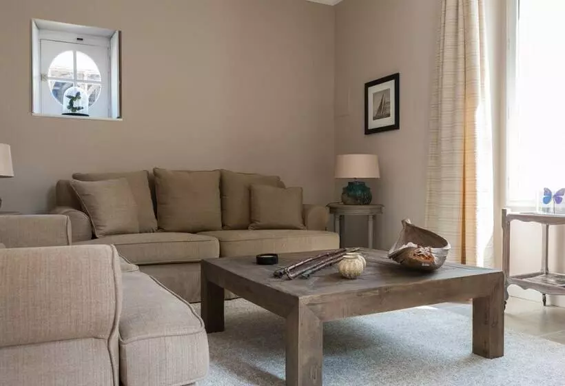 ペンション Chateau Valcreuse